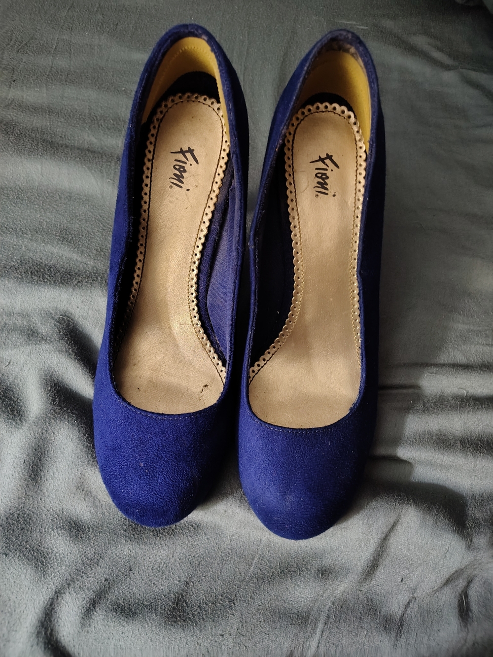 Fioni Night Out Royal Blue Faux Suede Platform Pumps | Size 7